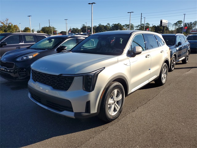 2026 Kia Sorento LX photo 2