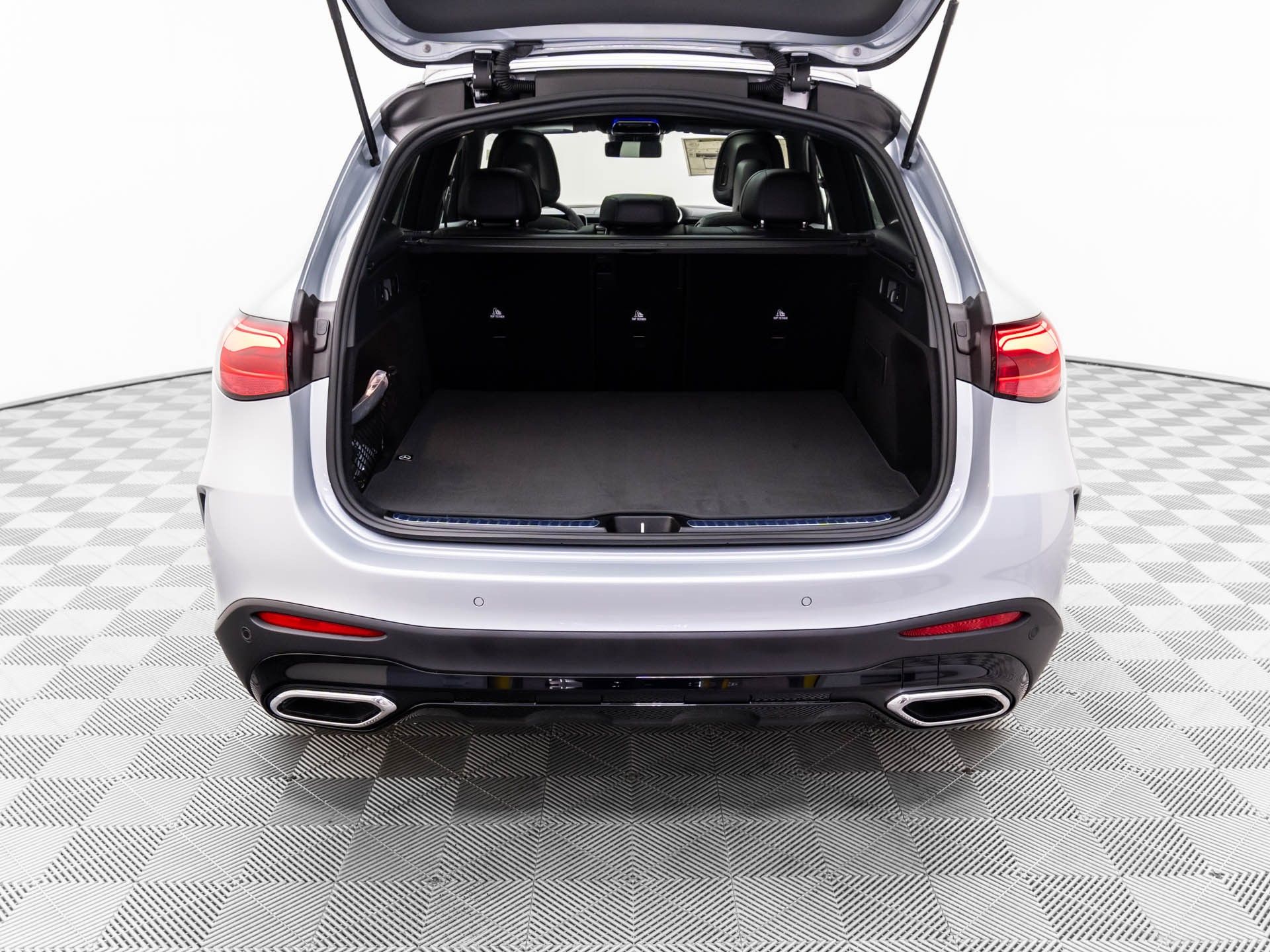 2025 Mercedes Benz GLC 300 4MATIC photo 23