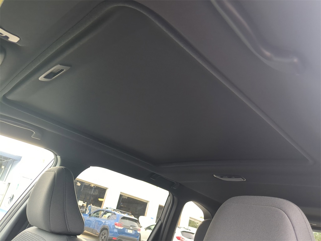 2025 Subaru Forester Premium photo 18