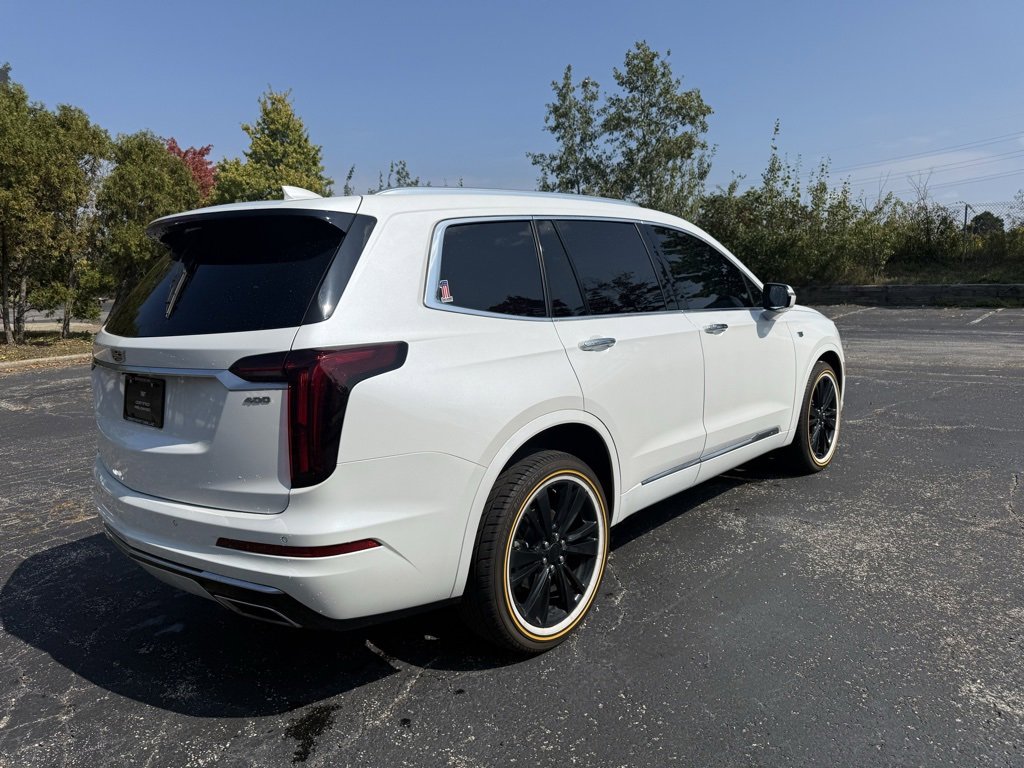 2023 Cadillac XT6 Premium Luxury photo 3