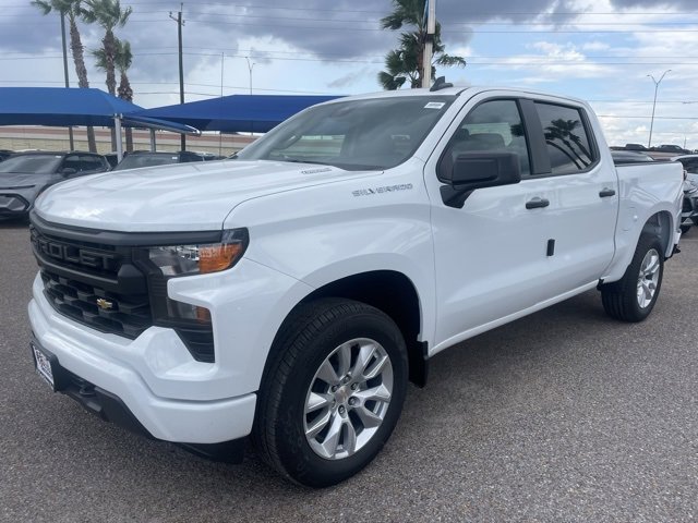 2026 Chevrolet Silverado 1500 Custom photo 3