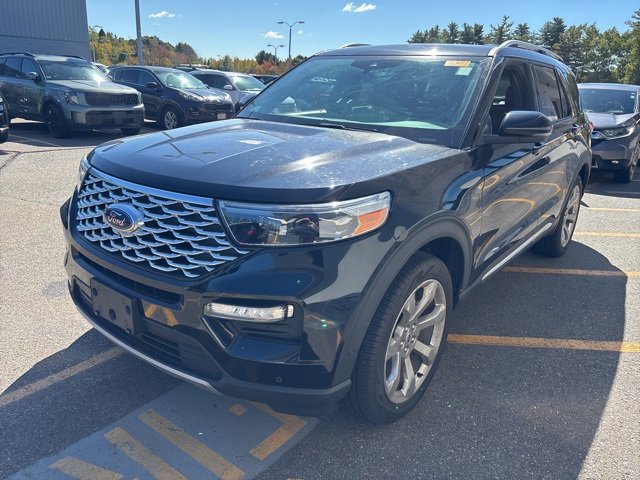 2020 Ford Explorer Platinum photo 2