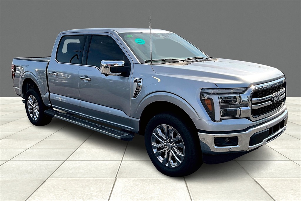 2025 Ford F-150 Lariat photo 2