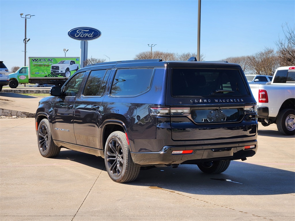 2024 Jeep Grand Wagoneer L II photo 3