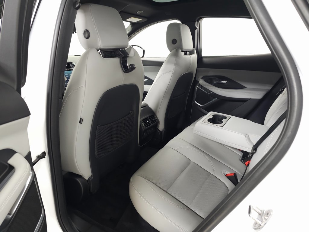 2024 JAGUAR PACE P250 - Image 36