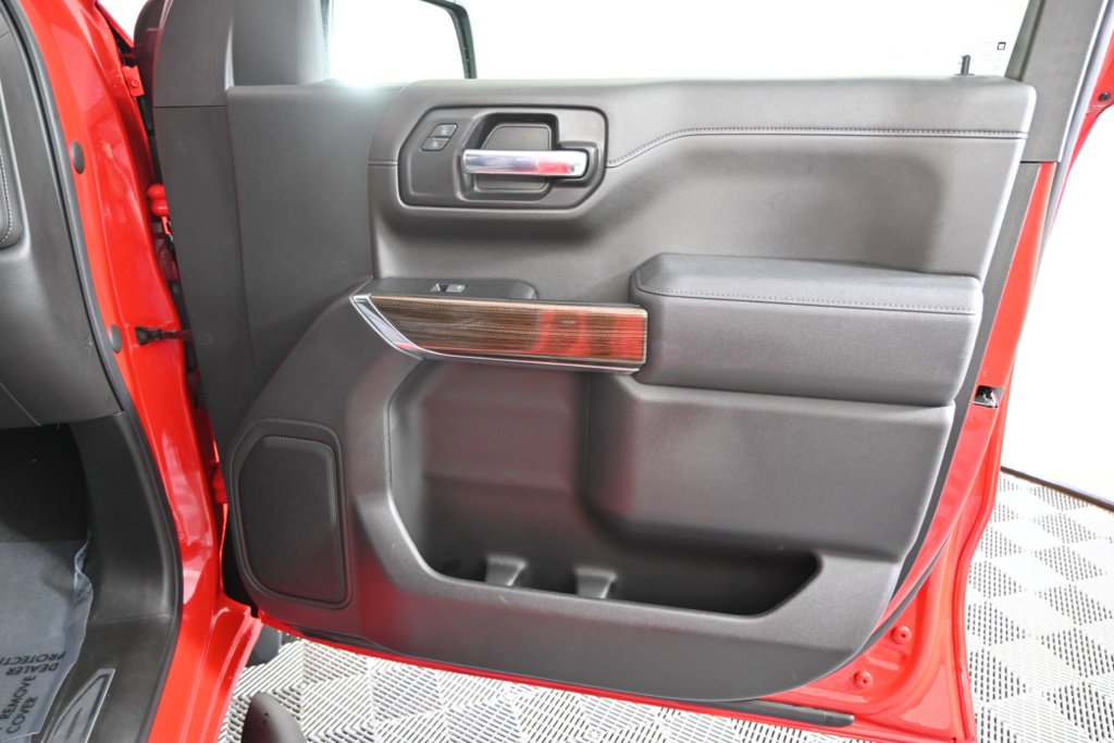 2022 Chevrolet Silverado 1500 RST photo 13