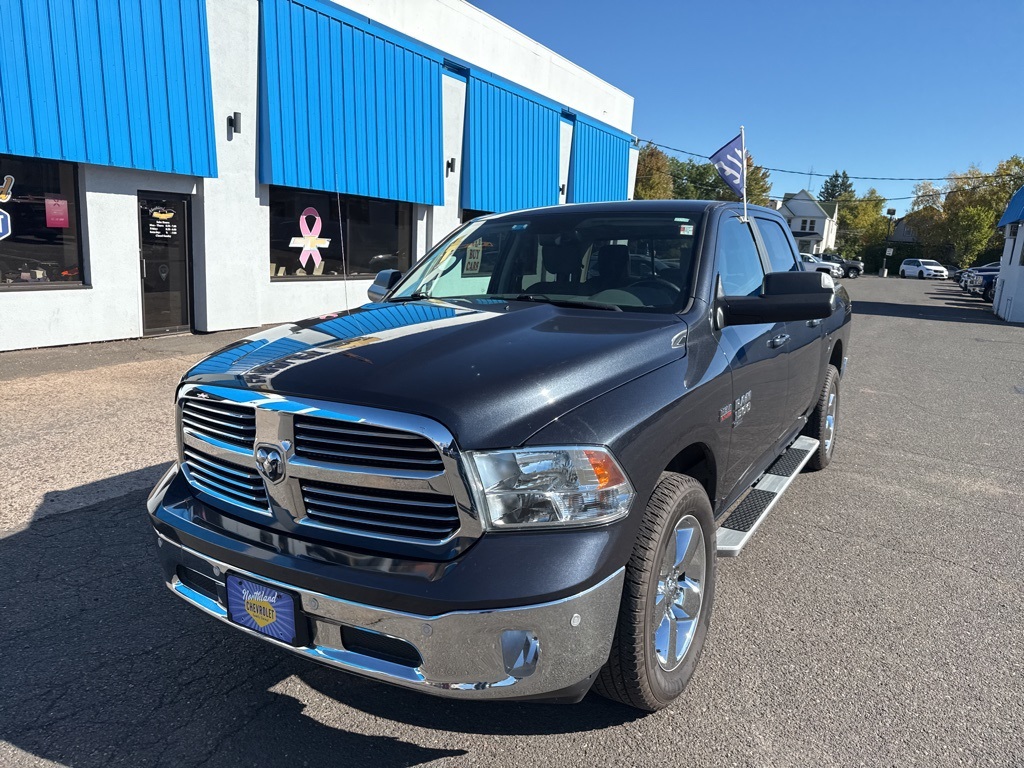 2019 Ram 1500 Classic SLT photo 2