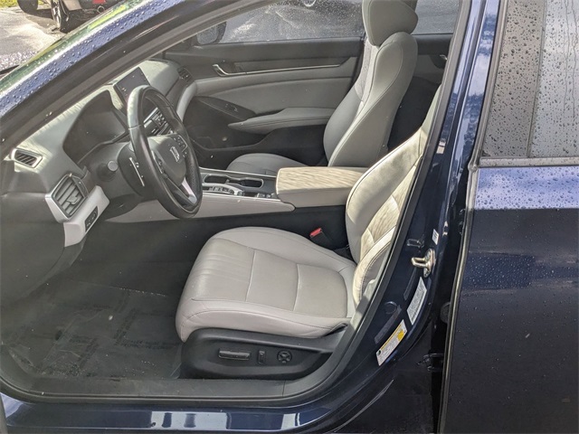 2020 Honda Accord Touring 2.0T photo 11