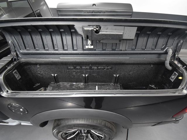 2016 Ram 1500 Laramie photo 32