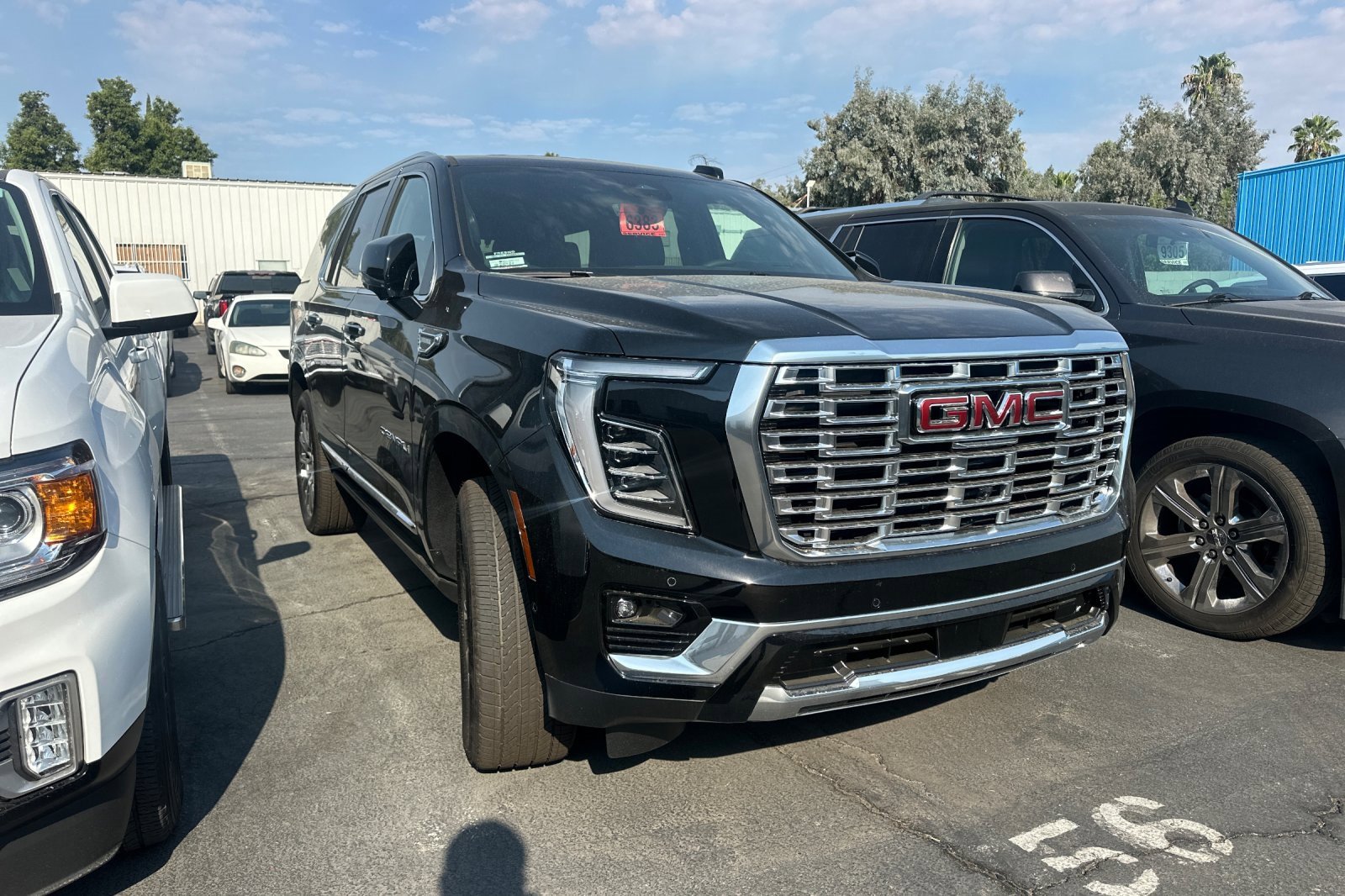 2025 Gmc Yukon Denali photo 2