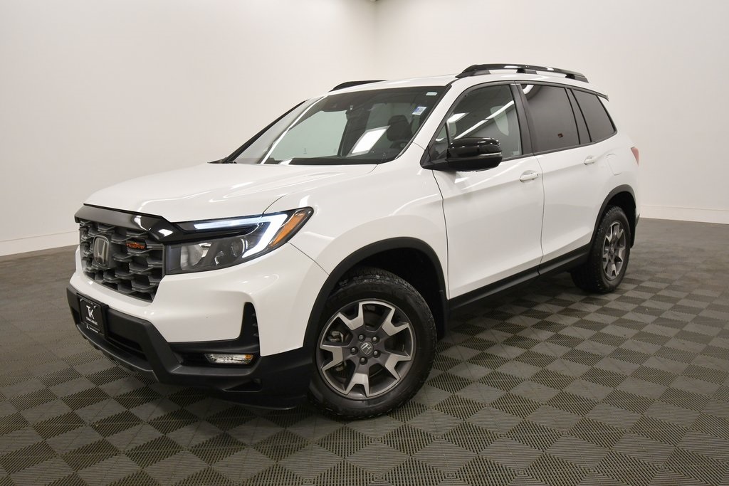 2022 Honda Passport TrailSport photo 2
