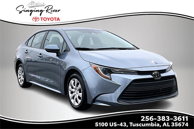 2024 Toyota Corolla LE's photo