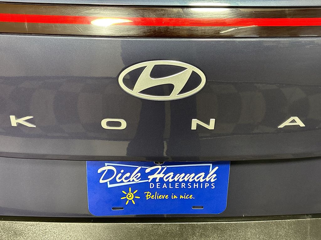 2024 Hyundai Kona SEL photo 19