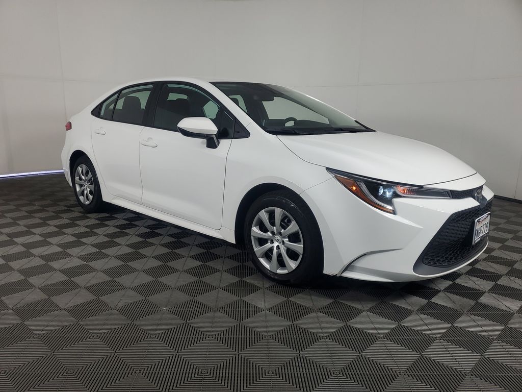 Used 2020 Toyota Corolla LE with VIN 5YFEPRAE4LP070725 for sale in Duarte, CA