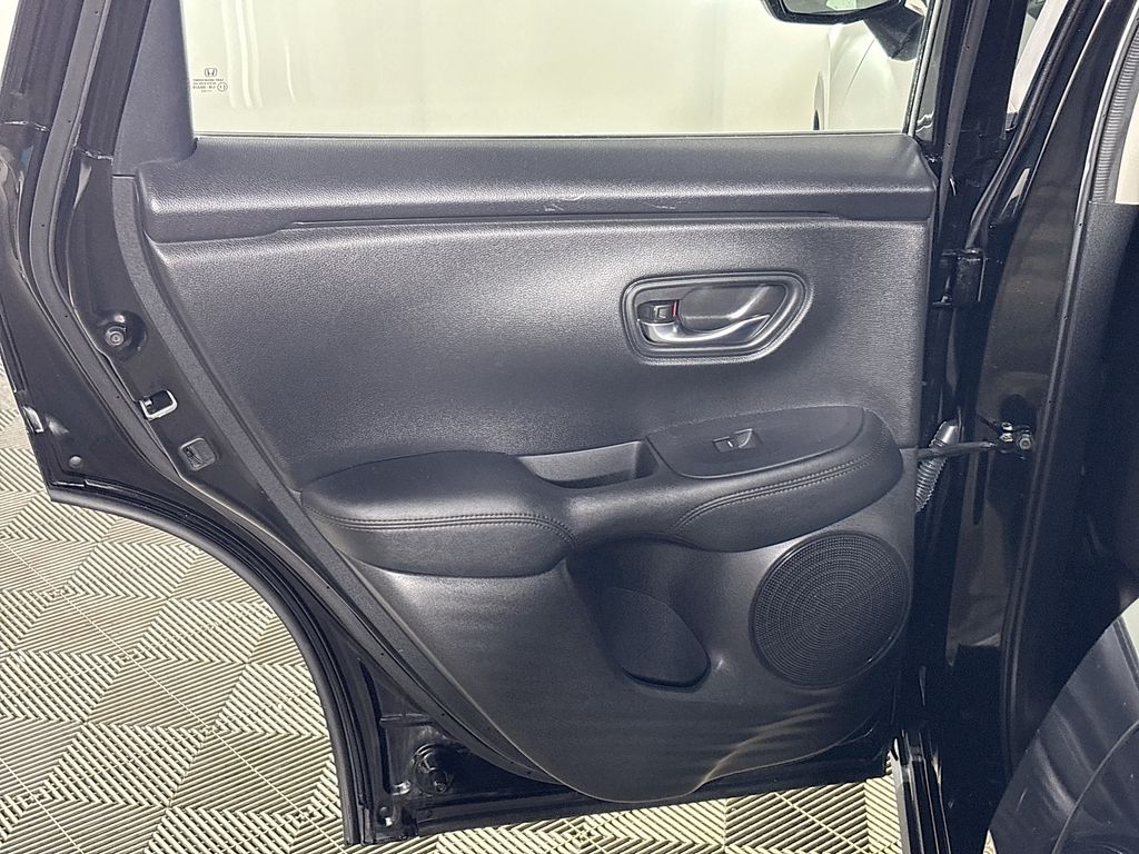 2023 Honda HR-V LX photo 15