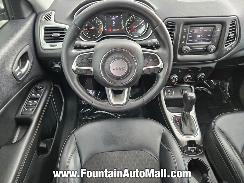 2017 Jeep Compass Latitude photo 14