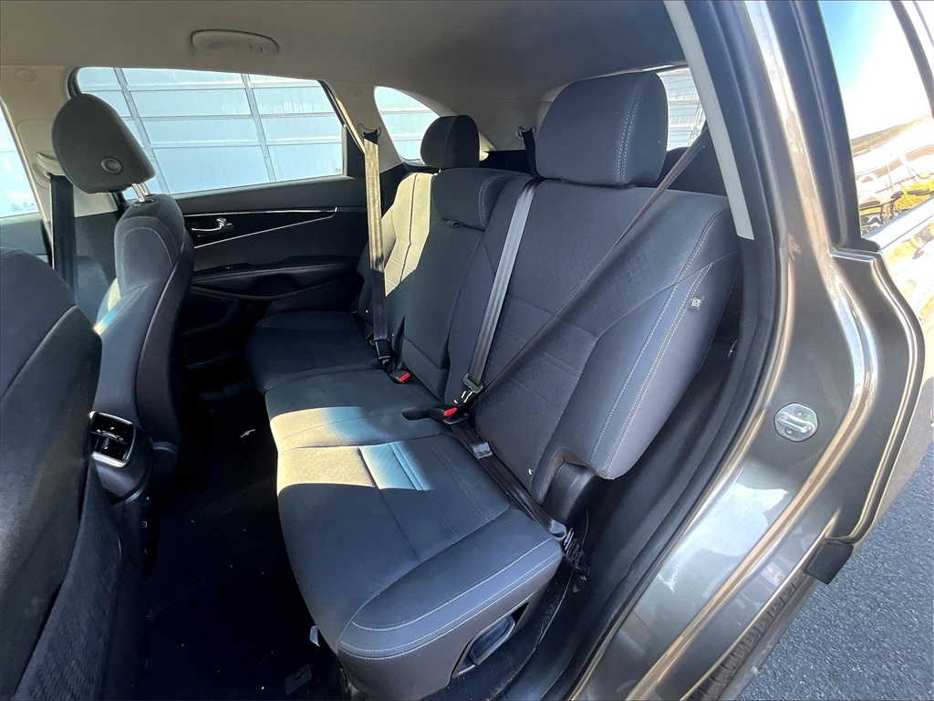 2018 Kia Sorento LX photo 15