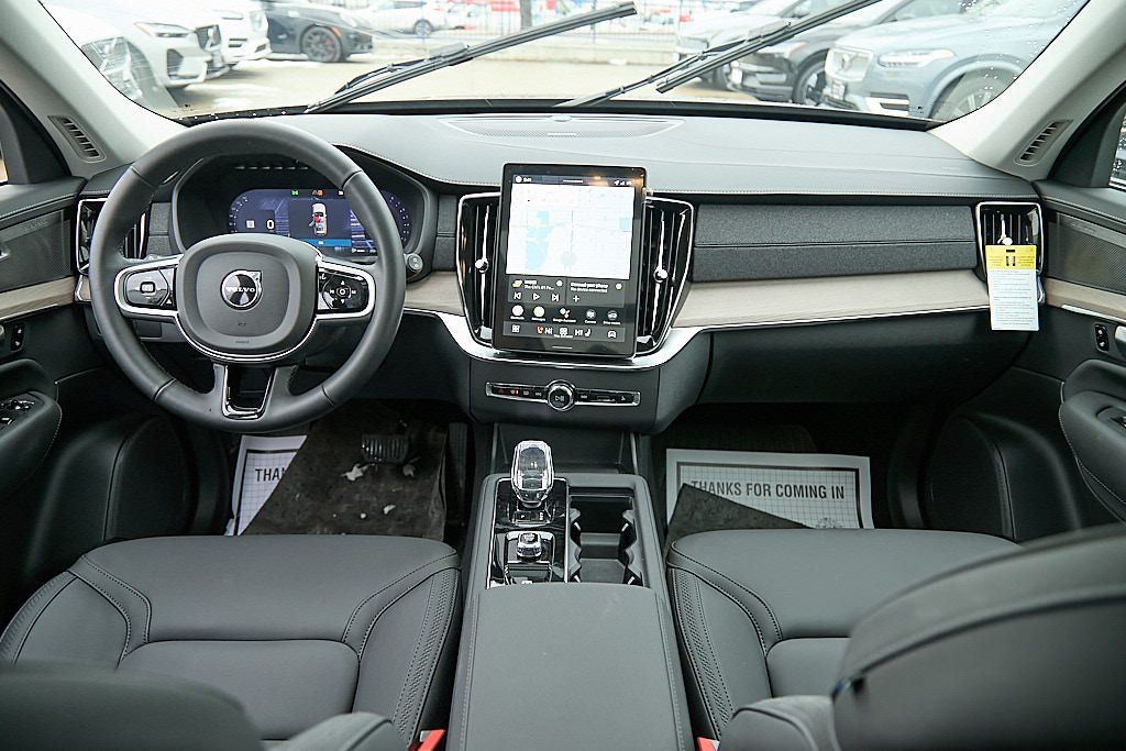 2026 VOLVO XC90 - Image 24