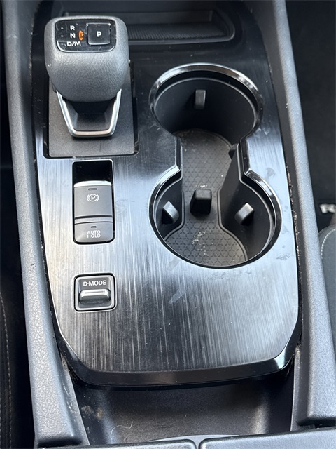 2022 Nissan Rogue SV photo 26