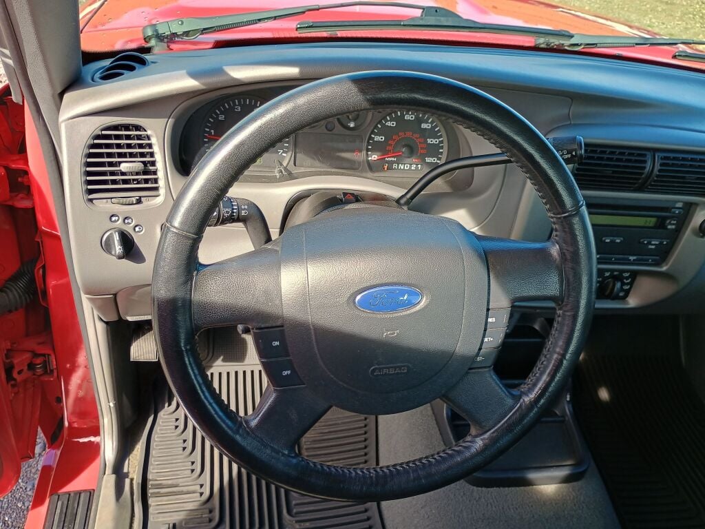 2005 Ford Ranger XLT photo 11