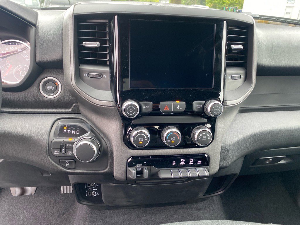 2025 Ram 1500 Tradesman photo 6