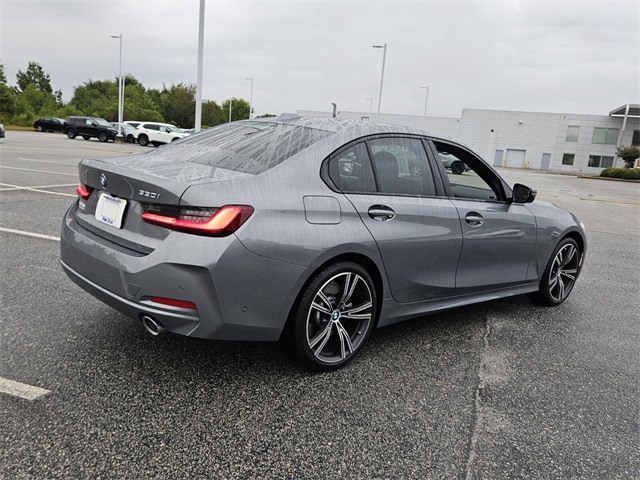2023 Bmw 330i photo 12