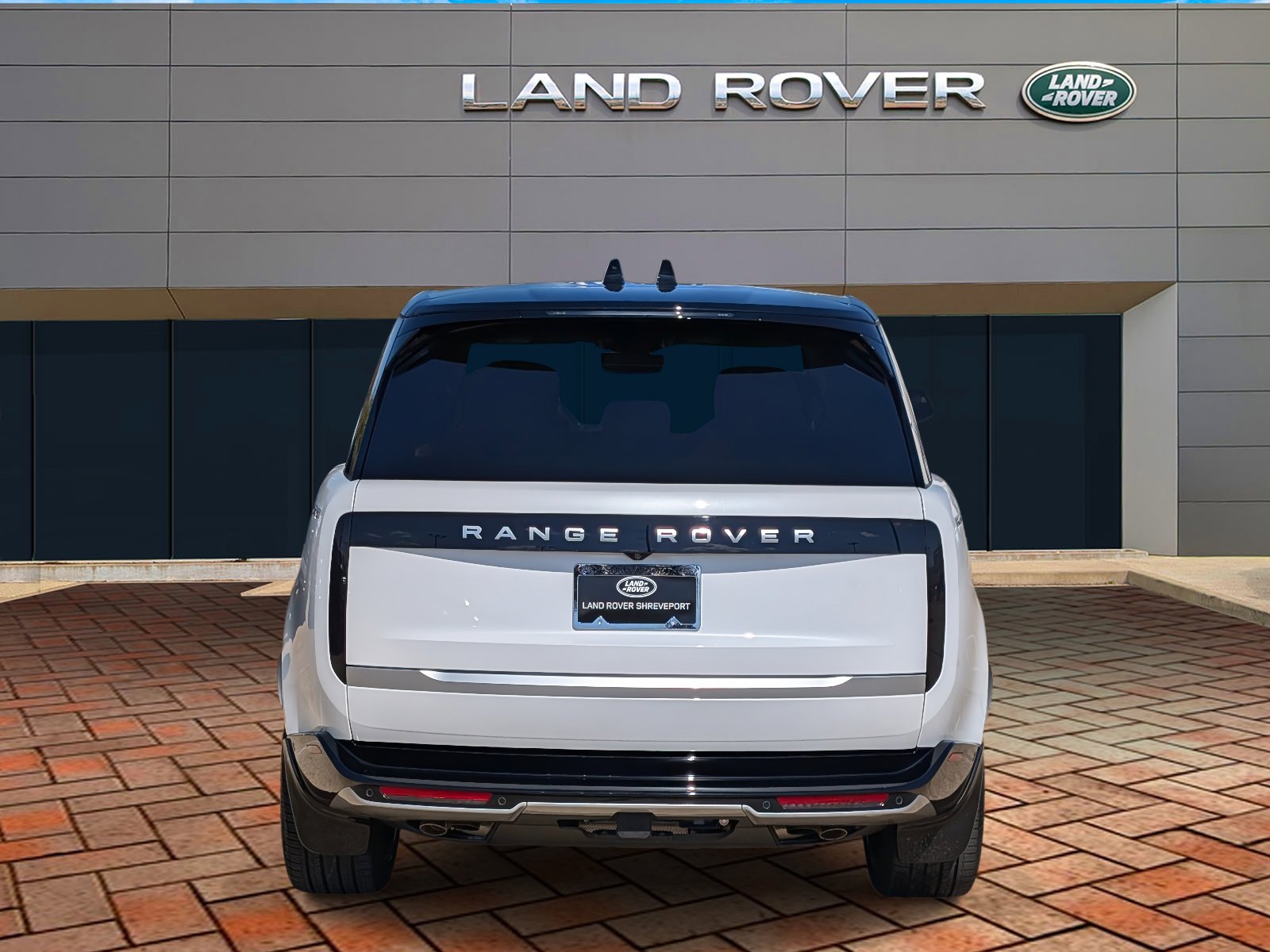 2025 Land Rover Range Rover Autobiography photo 2