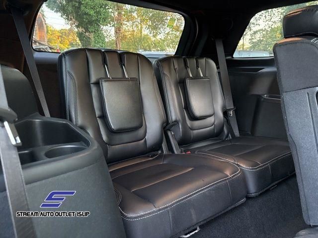 2019 Ford Explorer Limited photo 13