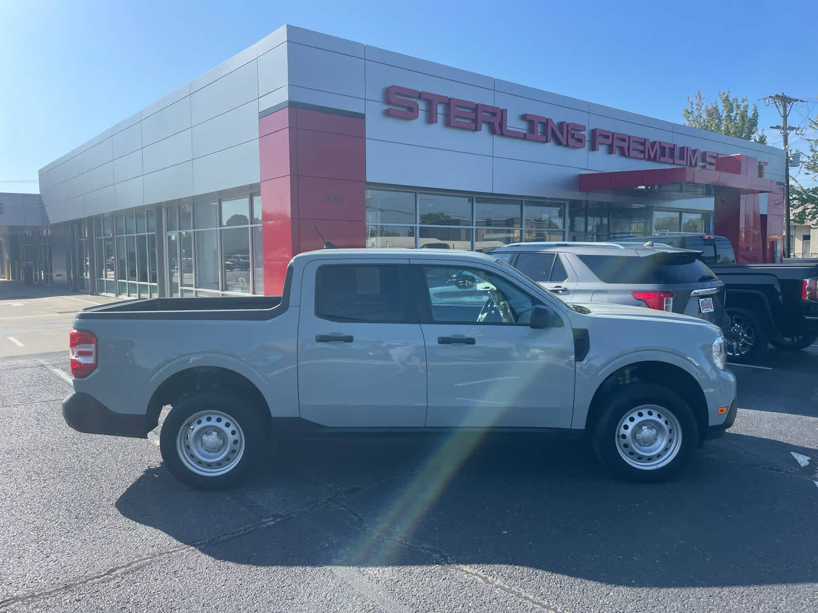 2022 Ford Maverick XL's photo