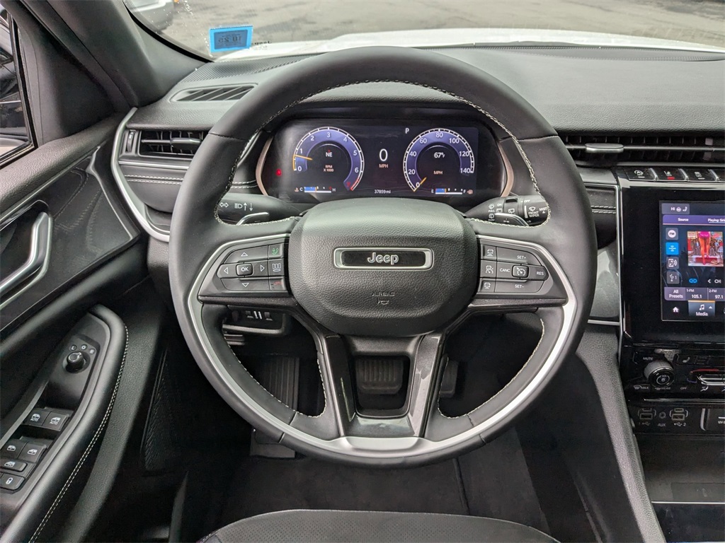 2023 Jeep Grand Cherokee Altitude photo 10