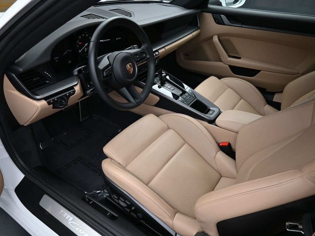 2024 Porsche 911 Coupe photo 4