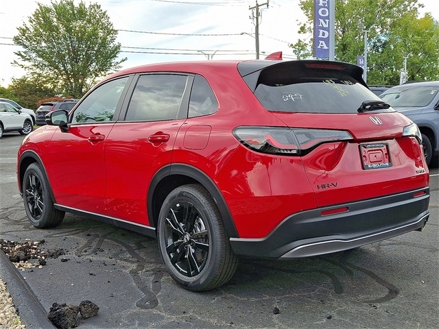 2026 Honda HR-V Sport photo 4