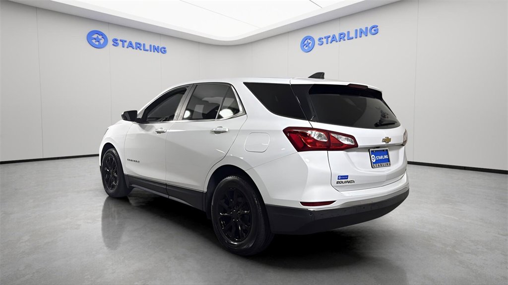 2021 Chevrolet Equinox LT photo 2