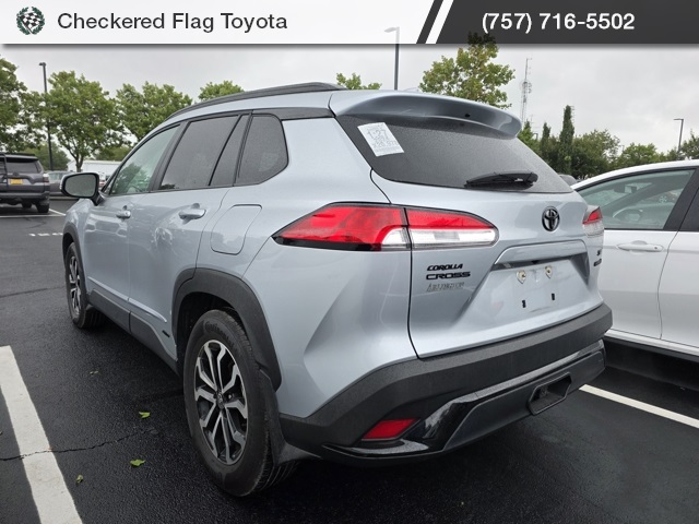 2024 Toyota Corolla Cross Hybrid SE photo 4
