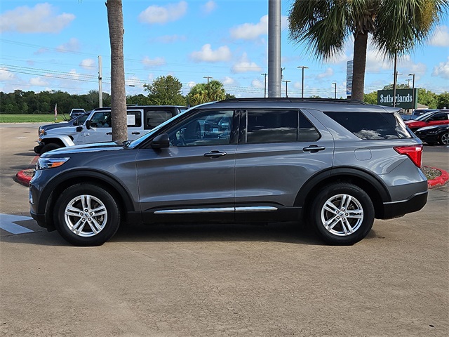2023 Ford Explorer XLT photo 4