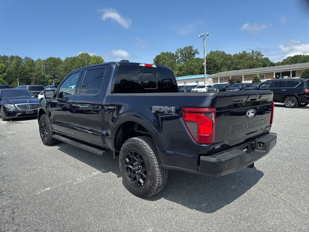 2025 Ford F-150 XLT photo 3