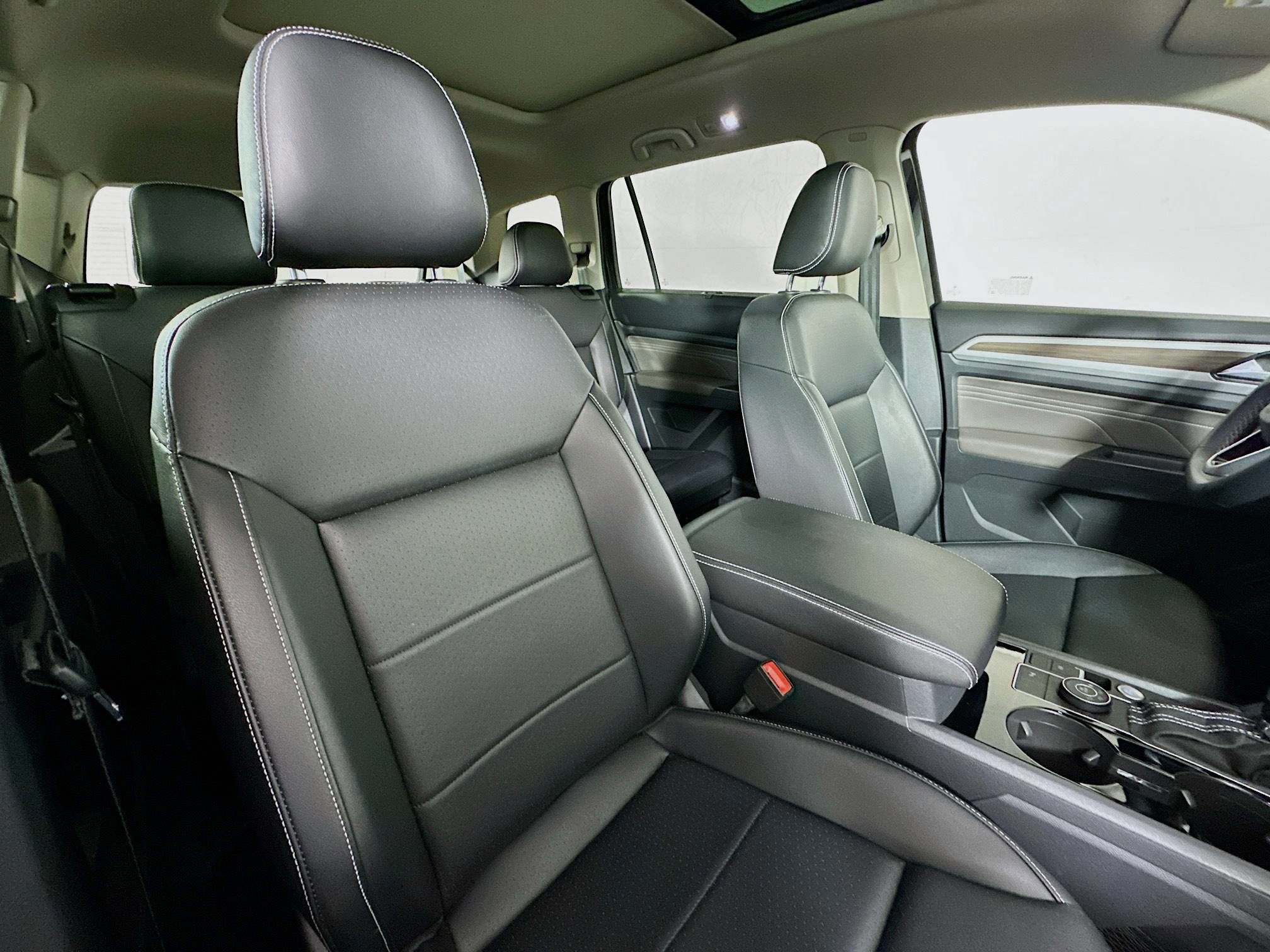 2022 Volkswagen Atlas V6 SEL photo 29