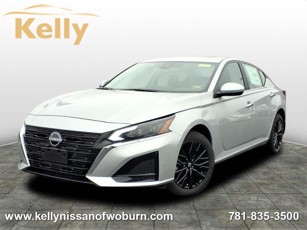 2025 Nissan Altima SV's photo