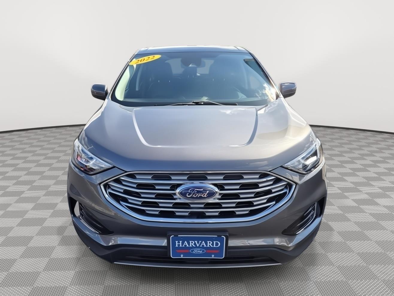 2022 Ford Edge SEL photo 2