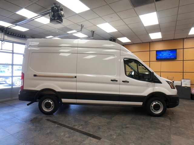 2025 Ford Transit Cargo Van photo 9