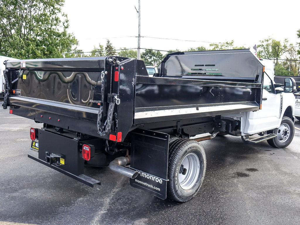 2025 FORD F-350 - Image 8