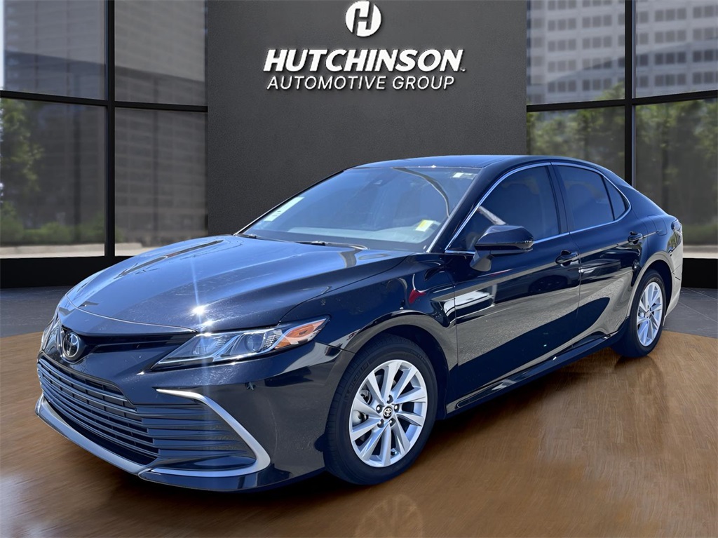 2024 Toyota Camry LE photo 3