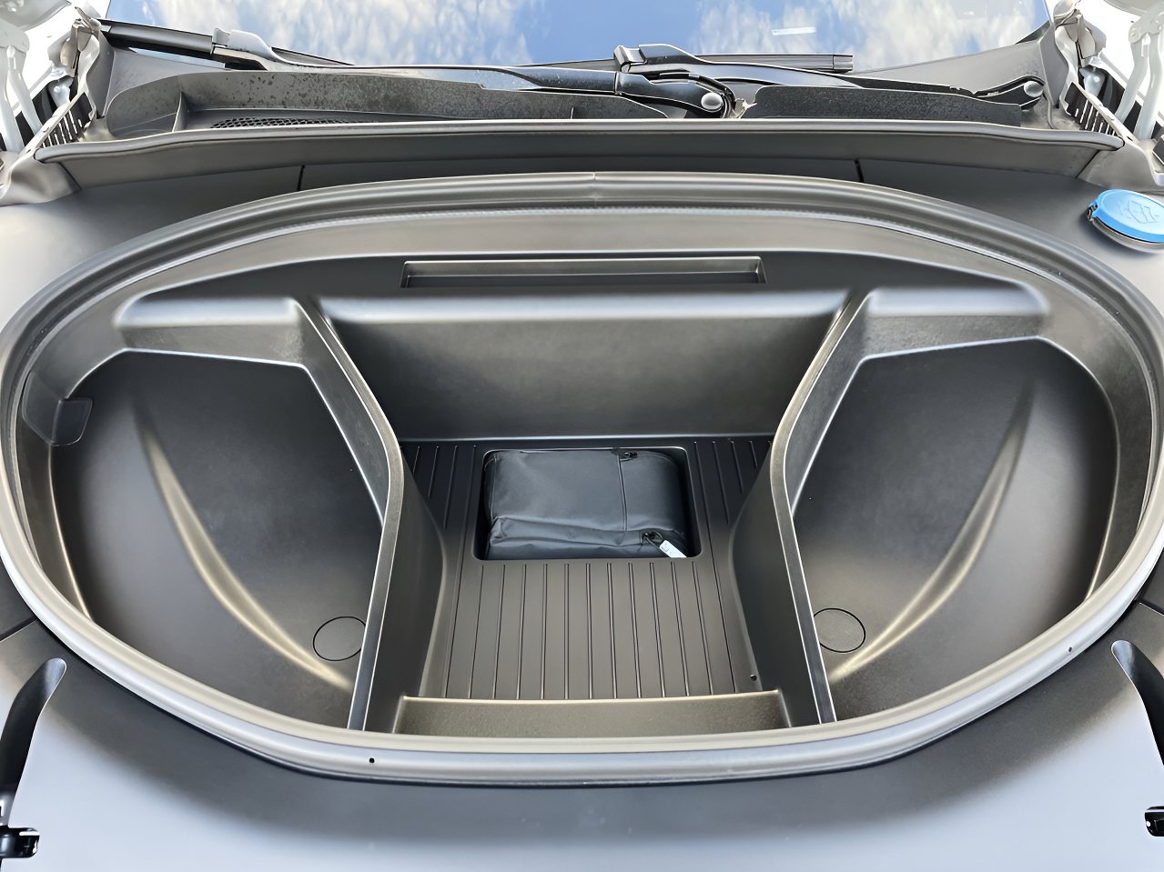 2025 Volvo EX90 Twin Motor Performance Ultra photo 7