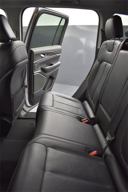 2023 Jeep Grand Cherokee Limited photo 8