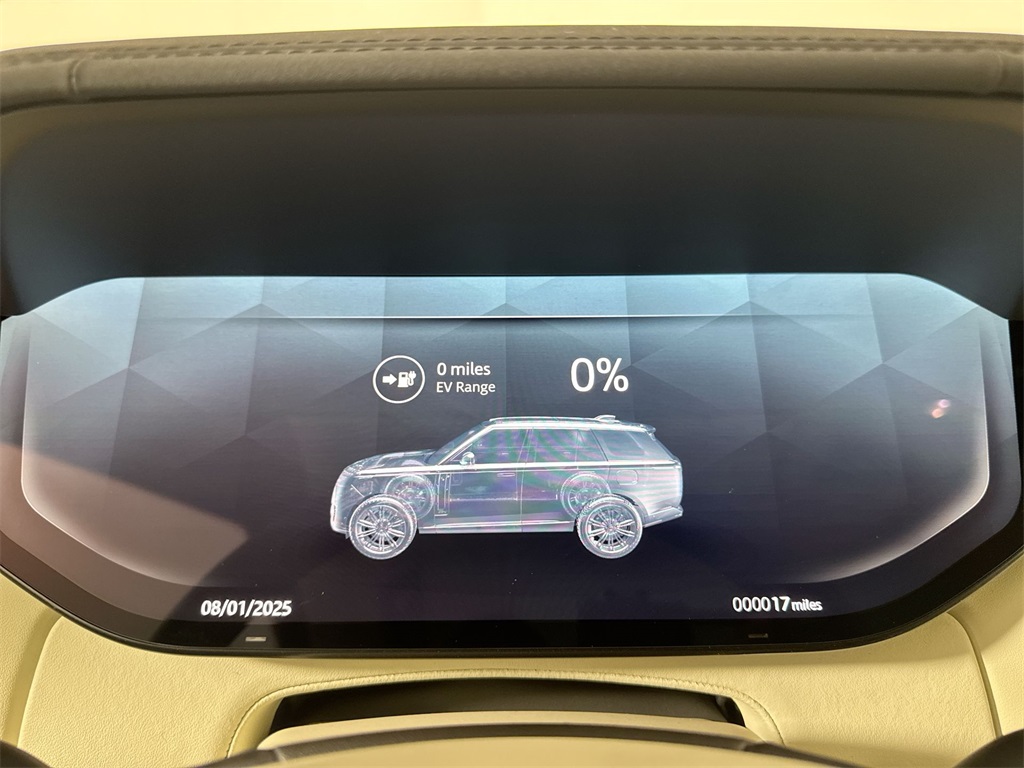 2025 Land Rover Range Rover SE photo 14