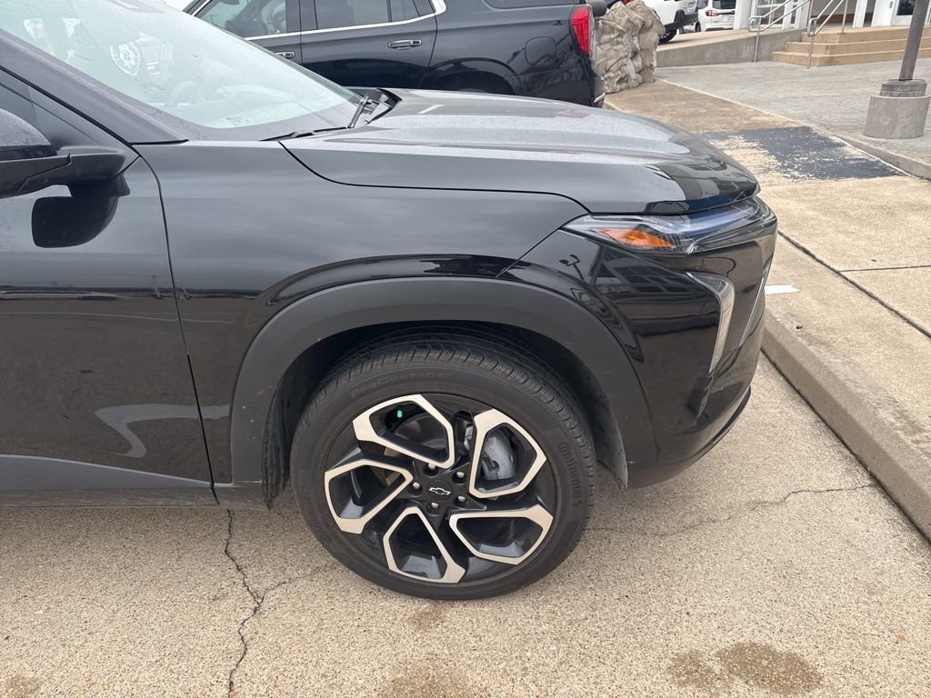 2025 Chevrolet Trax photo 4