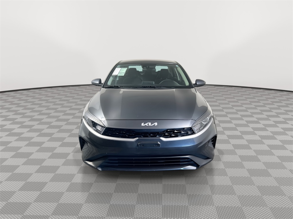 2023 Kia Forte LX photo 3