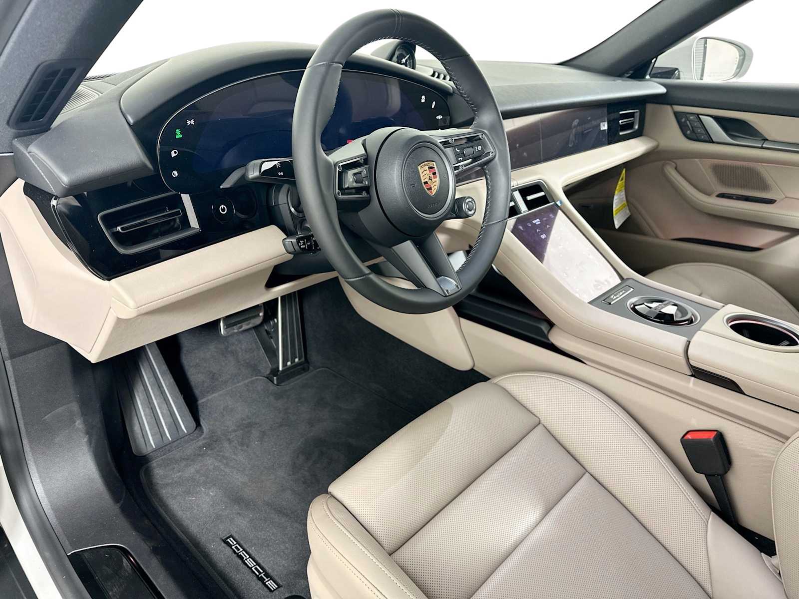 2025 Porsche Taycan 4S photo 4