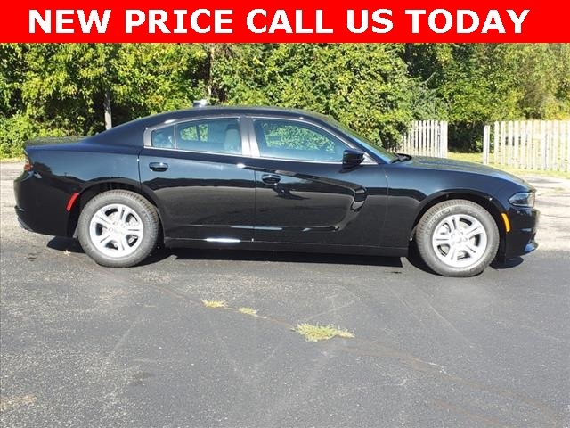 2023 Dodge Charger SXT photo 2