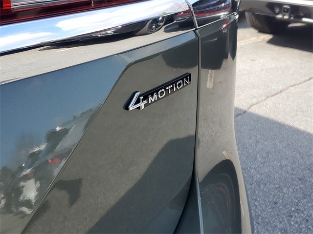 2026 Volkswagen Atlas SEL Premium R-Line photo 4